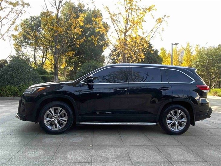 2018 Toyota Highlander 2.0T 2WD Elite Edition 7Seater National V suppliers 2018 Toyota Highlander 2.0T 2WD Elite Edition 7Seater National V suppliers