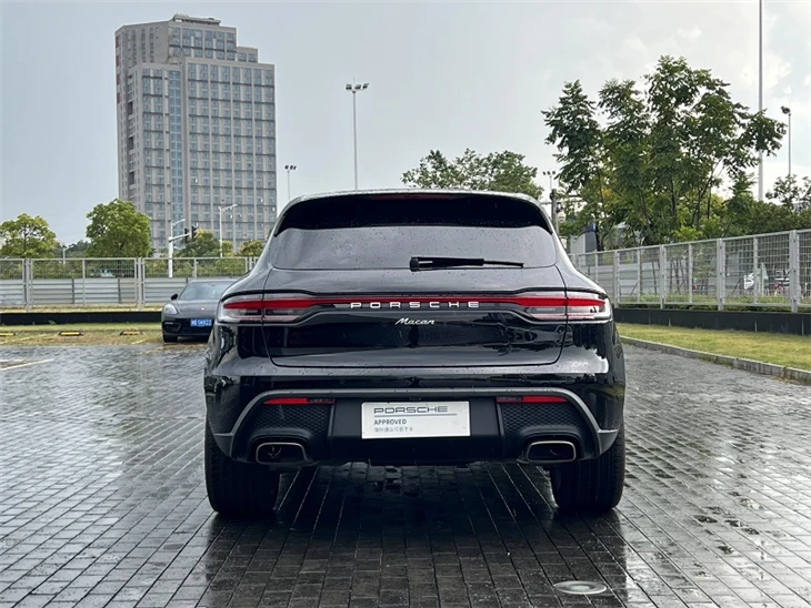 2024 Porsche Macan 2 factory
